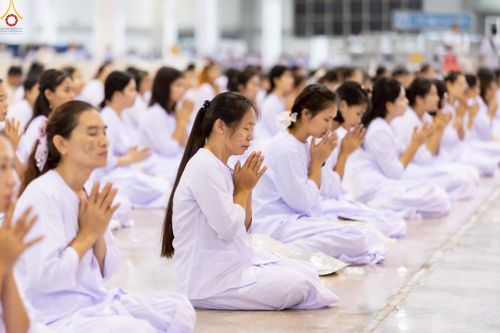 ภาพ No.243705:วันอาทิตย์ที่ 7 กันยายน พ.ศ. 2568 พิธีบูชาครูผู้ค้นพบวิชชาธรรมกาย , พิธีบูชาข้าวพระ ณ สภาธรรมกายสากล วัดพระธรรมกาย