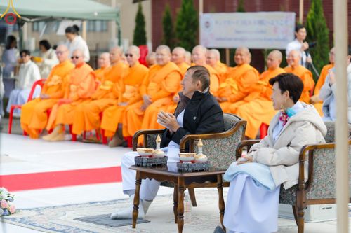 ภาพ No.132276:พิธีประดิษฐานยอดอุโบสถ บูชาธรรม 80 ปี หลวงพ่อธัมมชโย ณ วัดพระธรรมกายโทชิหงิ ประเทศญี่ปุ่น วันอาทิตย์ที่ 24 มีนาคม พ.ศ. 2567