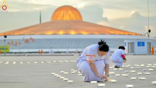 ภาพ No.150683:V.44 เพื่อพ่อ ภาพเตรียมงาน ปฎิบัติงาน ของเจ้าหน้าที่ อาสาสมัคร ทุกสถานะ เพื่อความสำเร็จ ในงานวันธรรมชัย วันอังคารที่ 27 สิงหาคม พ.ศ. 2567