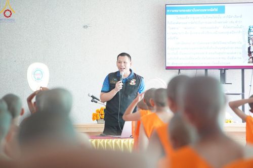 ภาพ No.61171:สามเณรออกบิณฑบาต และกิจกรรมอบรมสามเณร ในโครงการบรรพชาสามเณรฟื้นฟู พระพุทธศาสนาทั่วไทย ณ ศูนย์อบรมที่พักสงฆ์บ้านร่มเย็น จ.นราธิวาส วันที่ 2-15 เมษายน พ.ศ. 2567