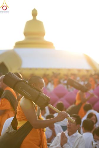 ภาพ No.198236:พิธีต้อนรับพระธรรมยาตรา ณ อนุสรณ์สถานลำดับที่ 5 สถานที่เผยแผ่วิชชาธรรมกายครั้งแรก อนุสรณ์สถานบางปลา วัดบางปลา อำเภอบางเลน จังหวัดนครปฐม ในโครงการธรรมยาตรา กตัญญูบูชา มหาปูชนียาจารย์ พระมงคลเทพมุนี(สด จนฺทสโร) พระผู้ปราบมาร ปีที่ 13 วัน 19 มกราคม พ.ศ.2568