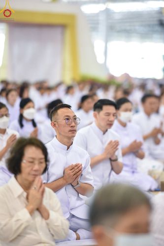 ภาพ No.123120:พิธีตักบาตร และพิธีบูชาข้าวพระ ในวันอาทิตย์ต้นเดือนที่ 4 กุมภาพันธ์ พ.ศ. 2567 ณ วัดพระธรรมกาย จ.ปทุมธานี