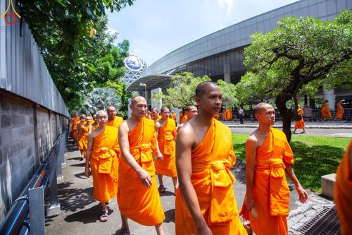 ภาพ No.157769:พิธีถวายภัตตาหารเมนูสวรรค์ ในพรรษาแห่งการเข้าถึงธรรม วันเสาร์ที่ 28 กันยายน พ.ศ. 2567 ณ หอฉันคุณยายอาจารย์ฯ วัดพระธรรมกาย