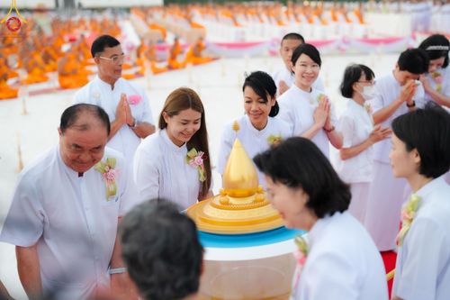 ภาพ No.129446:พิธีประดิษฐานพระบรมสารีริกธาตุ ณ มหารัตนะเจดีย์สิริปทุมสวรรค์ ศูนย์ปฏิบัติธรรมภาคใต้ อ.บางกล่ำ จ.สงขลา วันที่ 10 มีนาคม พ.ศ.2567