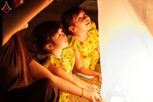 ภาพ No.266202:วันพุธที่ 5 พฤศจิกายน พ.ศ. 2568 (วันพระ ขึ้น 15 ค่ำ เดือน 12) พิธีจุดประทีปโคมลาน, โคมลอย และลอยกระทง ถวายประทีปเป็นพุทธบูชา สร้างความสว่างไสวให้กับแผ่นดินด้วยแสงธรรม ณ พุทธอุทยานนานาชาติ จังหวัดหนองคาย