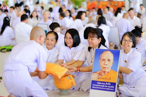 ภาพ No.180640:พิธีบรรพชาอุปสมบท โครงการอุปสมบทบูชาธรรมมหาปูชนียาจารย์ ประจำปีพุทธศักราช 2567 วันเสาร์ที่ 7 ธันวาคมพ.ศ. 2567 ณ วัดพระธรรมกาย จ.ปทุมธานี