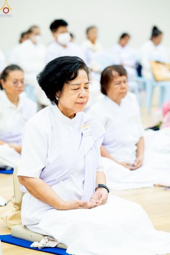 ภาพ No.242823:วันที่ 29-31 สิงหาคม พ.ศ. 2568 องค์กรภาคีเครือข่าย “บวร” (บ้าน-วัด-โรงเรียน-ราชการ) อ.คลองหลวง จัดบวชอุบาสิกาแก้ว ถวายพระราชกุศลแด่สมเด็จพระพันปีหลวง - กตัญญูบูชาแด่ผู้มีพระคุณ