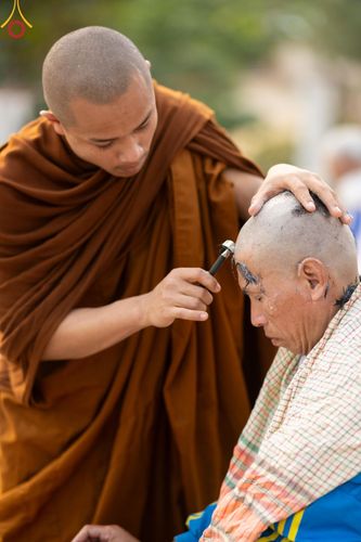 ภาพ No.127697:Photo Story ปฐมบรรพชาชาวพุทธมาร์มา Episode 2/5 วันที่ 6-7 กุมภาพันธ์ พ.ศ. 2567  โครงการบรรพชาครั้งประวัติศาสตร์ แห่งเทือกเขาจิตตะกอง  ครั้งแรกของชาวพุทธมาร์มา บังกลาเทศ บูชาธรรม 80 ปีหลวงพ่อธัมมชโย ณ วัดธัมจักร อรัญกุฏิ เมืองรัมการ์ คาร์กาชารี บังกลาเทศ