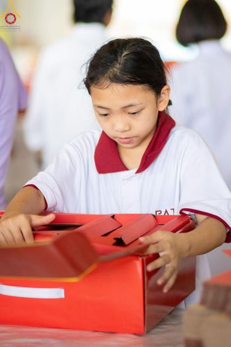 ภาพ No.210975:วันที่ 15 มีนาคม พ.ศ. 2568  บุญบรรจุกล่องไทยธรรม เพื่อถวายแด่พระสังฆาธิการ 40,000 กว่าวัดทั่วไทย ในวันคุ้มครองโลก 22 เมษายน พ.ศ. 2568