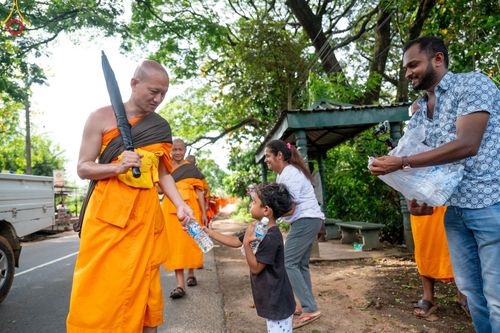 ภาพ No.139960:PhotoStory มหาศรัทธา ธรรมยาตราศรีลังกา EP.2 พิธีเปิดโครงการสยาม-ลังกา ธรรมยาตรา ฉลองเทศกาลวิสาขบูชาแห่งชาติ ศรีลังกา บูชาธรรม 80 ปีหลวงพ่อธัมมชโย เมื่อวันที่ 17 พฤษภาคม พ.ศ. 2567