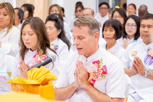 ภาพ No.234701:วันอาทิตย์ที่ 20 กรกฎาคม  พ.ศ.2568 พิธีทอดผ้าป่าภาคพื้นอเมริกา พิธีเจริญพระพุทธมนต์ ฉลองอาคารแก้วธรรมชัยรัตนอนันต์ วัดพระธรรมกายเทนเนสซี ประเทศสหรัฐอเมริกา