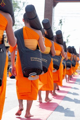 ภาพ No.290493:วันที่ 7 มกราคม พ.ศ. 2569 พิธีต้อนรับพระธรรมยาตรา ณ อนุสรณ์สถานลำดับที่ 2  สถานที่ตั้งมโนปณิธานบวชตลอดชีวิต อนุสรณ์สถานคลองบางนางแท่น (ภาพชุดที่ 2) อ.สามพราน จ.นครปฐม ในโครงการธรรมยาตรา กตัญญูบูชา มหาปูชนียาจารย์ พระมงคลเทพมุนี(สด จนฺทสโร) พระผู้ปราบมาร 