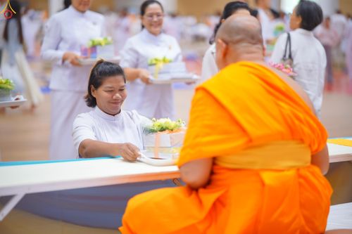 ภาพ No.329089:วันอาทิตย์ที่ 17 พฤษภาคม พ.ศ.2569 พิธีร่วมบุญการศึกษาพระภิกษุสามเณร (หนังสือบาลี นักธรรม ทางก้าวหน้า World-Pec) ณ ห้องแก้วสารพัดนึก 2 วัดพระธรรมกาย