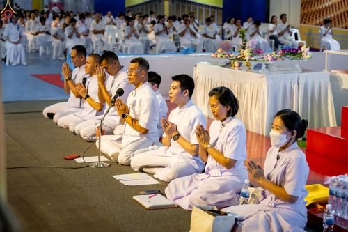 ภาพ No.345946:วันพฤหัสบดีที่ 27 สิงหาคม พ.ศ.2569 พิธีฉลองชัยสวดมนต์บทธัมมจักกัปปวัตตนสูตร 8,657,585,858 จบ ณ มหารัตนวิหารคด วัดพระธรรมกาย