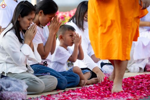 ภาพ No.287044:วันที่ 2 มกราคม พ.ศ.2569 พิธีต้อนรับพระธรรมยาตรา ครั้งที่ 1 (ภาพชุดที่ 2) ณ วัดพระธรรมกาย (วิหารหลวงปู่ - พระมหาธรรมกายเจดีย์)