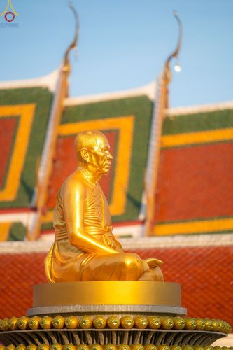 ภาพ No.73561:พิธีตักบาตรพระธรรมยาตราฯ ในโครงการธรรมยาตรากตัญญูบูชา มหาปูชนียาจารย์ พระมงคลเทพมุนี(สด จนฺทสโร) พระผู้ปราบมาร ปีที่ 11 ณ อนุสรณ์สถานลำดับที่ 4 สถานที่เกิดด้วยกายธรรม วัดโบสถ์ (บน) บางคูเวียง อ.บางกรวย จ.นนทบุรี วันที่ 22 มกราคม พ.ศ. 2566