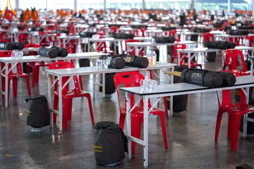 ภาพ No.105574:พิธีถวายภัตตาหารเป็นสังฆทาน แด่คณะพระธรรมยาตราฯ ในโครงการธรรมยาตรากตัญญูบูชา มหาปูชนียาจารย์ พระมงคลเทพมุนี(สด จนฺทสโร) พระผู้ปราบมาร อนุสรณ์สถาน 7 แห่ง ปีที่ 12 วันที่ 3 มกราคม พ.ศ. 2567 ณ สภาธรรมกายสากล วัดพระธรรมกาย