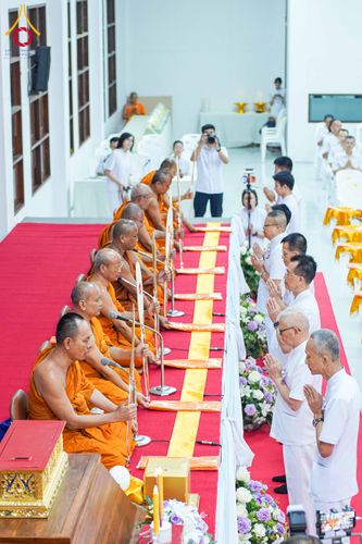 ภาพ No.315855:วันพฤหัสบดีที่ 26 มีนาคม พ.ศ. 2569 พิธีบำเพ็ญกุศล คุณพ่อณรงค์ จินตมากุล  สิริอายุ 99 ปี 11 เดือน โยมบิดา พระครูปลัดรัตนวีรวัฒน์ (รังสฤษดิ์ อิทฺธิจินตโก) ที่ปรึกษาเจ้าคณะจังหวัดปทุมธานี เจ้าอาวาสวัดพระธรรมกาย  ณ ห้องปลูกศรัทธา 2 วัดพระธรรมกาย ปทุมธานี