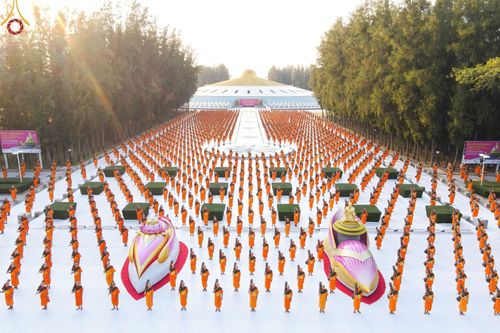 ภาพ No.68299:พุทธบุตรธรรมยาตรา ปฏิบัติธรรมและบันทึกภาพประวัติศาสตร์ ในโครงการธรรมยาตรา เส้นทางพระผู้ปราบมาร ปีที่ 11 ณ วัดพระธรรมกาย จ.ปทุมธานี วันที่ 22 ธันวาคม พ.ศ. 2565