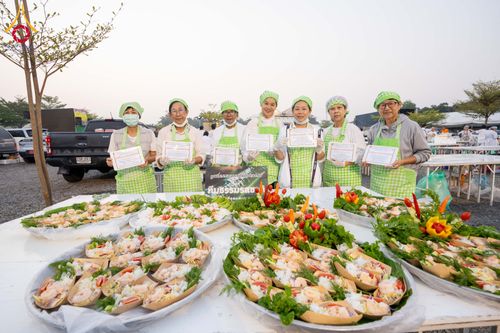 ภาพ No.295487:วันที่ 16 มกราคม พ.ศ. 2569 พิธีถวายภัตตาหารเป็นสังฆทาน แด่พระธรรมยาตรา ณ วัดโบสถ์บน ต.บางคูเวียง จ.นนทบุรี อนุสรณ์สถานลำดับที่ 4 สถานที่เกิดด้วยกายธรรม ในโครงการธรรมยาตรา กตัญญูบูชา มหาปูชนียาจารย์ พระมงคลเทพมุนี(สด จนฺทสโร) พระผู้ปราบมาร อนุสรณ์สถาน 7 แ