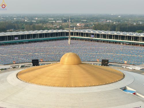 ภาพ No.323962:วันที่ 22 เมษายน พ.ศ.2569 (วันคุ้มครองโลก) พิธีถวายมหาสังฆทาน 40,000 กว่าวัดทั่วประเทศ ณ ลานธรรม พระมหาธรรมกายเจดีย์ วัดพระธรรมกาย