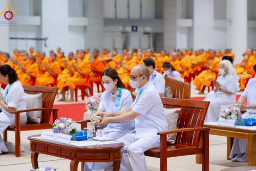 ภาพ No.91029:พิธีบำเพ็ญกุศลสวดพระอภิธรรม  อุบาสกถาวร พรหมถาวร (อุบาสกผู้ปั้นพระ) คืนที่ 6 วันพฤหัสบดีที่ 19 ตุลาคม พ.ศ. 2566 ณ ห้องแก้วสารพัดนึก 1 สภาธรรมกายสากล วัดพระธรรมกาย จ.ปทุมธานี