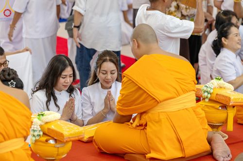 ภาพ No.137786:พิธีอุปสมบทสามเณรอุทิศชีวิต 11 รูป วันวิสาขบูชา พุธที่ 22 พฤษภาคม พ.ศ.2567 ณ อุโบสถ วัดพระธรรมกาย