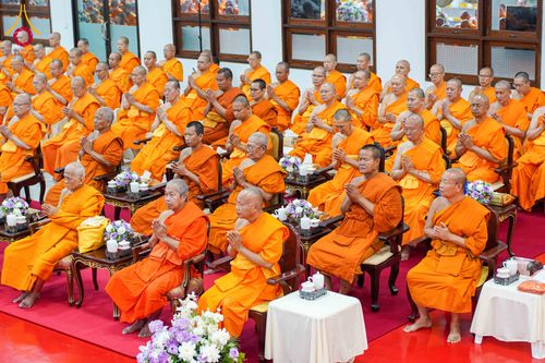 ภาพ No.316116:วันศุกร์ที่ 27 มีนาคม พ.ศ. 2569 พิธีบำเพ็ญกุศล คุณพ่อณรงค์ จินตมากุล  สิริอายุ 99 ปี 11 เดือน โยมบิดา พระครูปลัดรัตนวีรวัฒน์ (รังสฤษดิ์ อิทฺธิจินตโก) ที่ปรึกษาเจ้าคณะจังหวัดปทุมธานี เจ้าอาวาสวัดพระธรรมกาย  ณ ห้องปลูกศรัทธา 2 วัดพระธรรมกาย ปทุมธานี