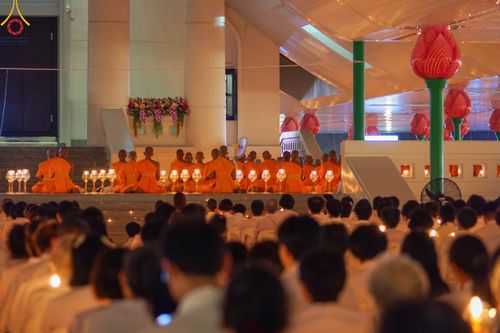 ภาพ No.89379:พิธีประดิษฐานรูปหล่อทองคำ  คุณยายอาจารย์มหารัตนอุบาสิกาจันทร์ ขนนกยูง ภายในมหาวิหารคุณยายอาจารย์ฯ เนื่องในวันครูผู้ค้นพบวิชชาธรรมกาย วันศุกร์ที่ 29 กันยายน พ.ศ. 2566 ณ วัดพระธรรมกาย จ.ปทุมธานี