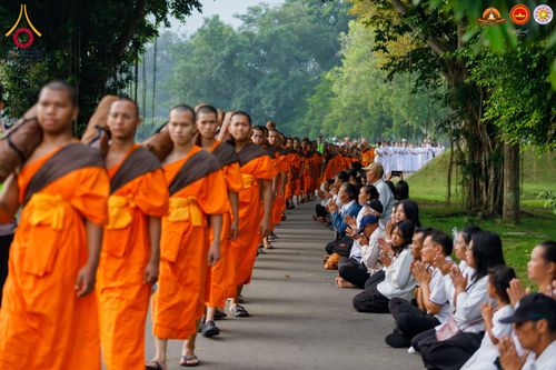 ภาพ No.280068:วันที่ 31 ธันวาคม พ.ศ. 2568 เดินธรรมยาตราที่บรมพุทธโธ อินโดนีเซีย