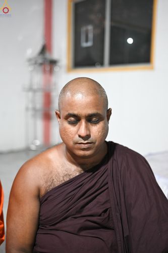 ภาพ No.278873:วันที่ 1 พฤศจิกายน  2568 กฐินสมทบวัดต่างประเทศ โดยคณะศิษยานุศิษย์ บูชาธรรม 81 ปี หลวงพ่อธัมมชโย กฐินช้างศรีลังกา  ณ วัดสุวรรณวิหาร เขตอาวิซาเวรี ประเทศศรีลังกา