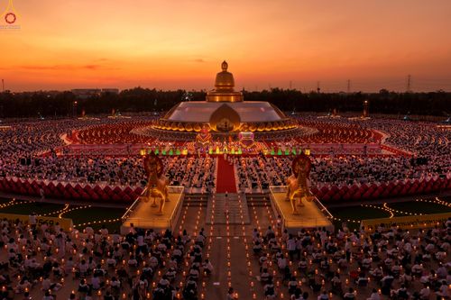 ภาพ No.302228:วันที่ 23 มกราคม พ.ศ. 2569 พิธีจุดประทีปธรรมถวายเป็นพุทธบูชา (ภาพชุดที่ 2) และบูชาธรรมมหาปูชนียาจารย์  ณ อนุสรณ์สถานลำดับที่ 5 สถานที่เผยแผ่วิชชาธรรมกายครั้งแรก อนุสรณ์สถานบางปลา วัดบางปลา อำเภอบางเลน จังหวัดนครปฐม ในโครงการธรรมยาตรา กตัญญูบูชา มหาปูชนีย