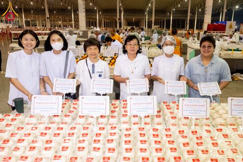 ภาพ No.306147:วันที่ 30 มกราคม พ.ศ. 2569 พิธีถวายภัตตาหารเป็นสังฆทาน แด่พระธรรมยาตรา ณ วัดพระธรรมกาย  จังหวัดปทุมธานี ในโครงการธรรมยาตรา กตัญญูบูชา มหาปูชนียาจารย์ พระมงคลเทพมุนี(สด จนฺทสโร) พระผู้ปราบมาร อนุสรณ์สถาน 7 แห่ง ปีที่ 14