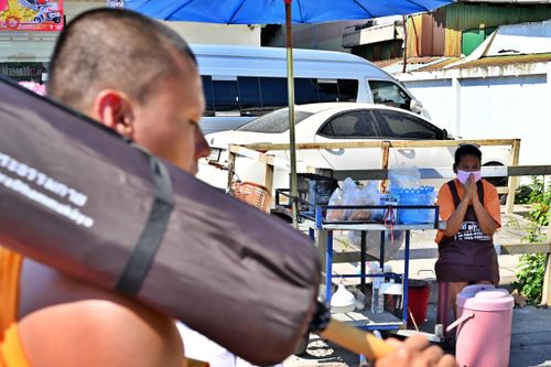 ภาพ No.304280:วันที่ 25 มกราคม พ.ศ. 2569 พิธีต้อนรับพระธรรมยาตรา  รร.สามัคคีราษฏร์บำรุง-วัดพระธรรมกาย ในโครงการธรรมยาตรา กตัญญูบูชา มหาปูชนียาจารย์ พระมงคลเทพมุนี(สด จนฺทสโร) พระผู้ปราบมาร อนุสรณ์สถาน 7 แห่ง ปีที่ 14