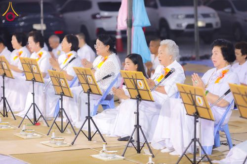 ภาพ No.298477:วันที่ 20 มกราคม พ.ศ. 2569 พิธีถวายภัตตาหารเป็นสังฆทาน แด่พระธรรมยาตรา ณ อนุสรณ์สถานบางปลา วัดบางปลา อำเภอบางเลน จังหวัดนครปฐม ในโครงการธรรมยาตรา กตัญญูบูชา มหาปูชนียาจารย์ พระมงคลเทพมุนี(สด จนฺทสโร) พระผู้ปราบมาร อนุสรณ์สถาน 7 แห่ง ปีที่ 14