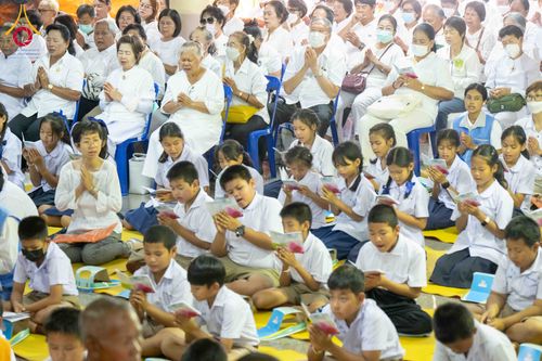 ภาพ No.304333:วันที่ 27 มกราคม พ.ศ. 2569 พิธีทอดผ้าป่าทำนุบำรุงศาสนสถาน ณ วัดไทยเจริญ อ.บางกรวย จ.นนทบุรี ในโครงการธรรมยาตรา กตัญญูบูชา มหาปูชนียาจารย์ พระมงคลเทพมุนี(สด จนฺทสโร) พระผู้ปราบมาร อนุสรณ์สถาน 7 แห่ง ปีที่ 14