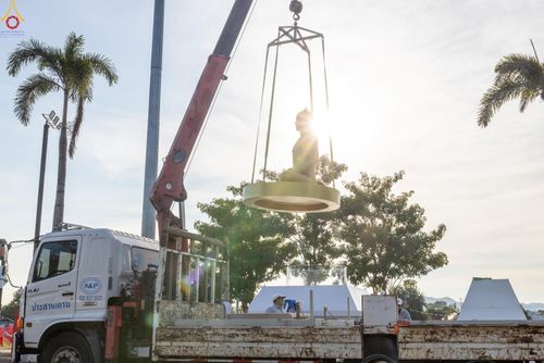 ภาพ No.282381:วันที่ 19 -20 ธันวาคม พ.ศ.2568 เบื้องหลังความสำเร็จ ของการจัดงานตักบาตร พระ 10,000 รูป Skywalk กาญจนบุรี