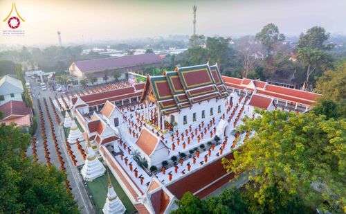 ภาพ No.297396:วันที่ 15 มกราคม พ.ศ.2569 พระธรรมยาตราปฏิบัติธรรมและถ่ายภาพหมู่ประวัติศาสตร์ อนุสรณ์สถานลำดับที่ 4 สถานที่เกิดด้วยกายธรรม  ณ วัดโบสถ์บน ต.บางคูเวียง จ.นนทบุรี ในโครงการธรรมยาตรา กตัญญูบูชา มหาปูชนียาจารย์ พระมงคลเทพมุนี(สด จนฺทสโร) พระผู้ปราบมาร อนุสรณ์ส