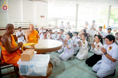 ภาพ No.315429:วันที่ 20 มีนาคม พ.ศ. 2569 พิธีเจริญพระพุทธมนต์ เนื่องในวาระอายุวัฒนมงคล 75 ปี พระเดชพระคุณพระภาวนาธรรมวิเทศ วิ. (ภูเบศ ฌานาภิญโญ) ผู้ช่วยเจ้าอาวาสวัดพระธรรมกาย และเจ้าอาวาสวัดพระธรรมกายเบเนลักซ์ ประเทศเบลเยียม  ณ หอฉันคุณยายอาจารย์ฯ วัดพระธรรมกาย