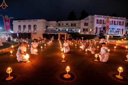 ภาพ No.138422:วิสาขบูชานานาชาติ วัดพระธรรมกายแคลิฟอร์เนีย ประเทศสหรัฐอเมริกา วันพุธที่ 22 พฤษภาคม พ.ศ. 2567