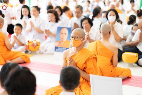 ภาพ No.141500:พิธีบรรพชาอุปสมบท โครงการอุปสมบทหมู่รุ่นผู้บริหาร รุ่นที่ 14 โครงการอุปสมบทหมู่ธรรมทายาท ระดับอุดมศึกษา รุ่นที่ 51 ภาคฤดูฝน ณ โบสถ์พระไตรปิฎก วัดพระธรรมกาย ในวันเสาร์ที่ 15 มิถุนายน พ.ศ. 2567