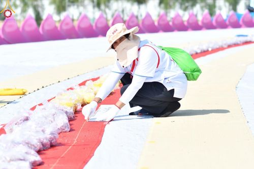 ภาพ No.117912:V.17 สำเร็จๆ การเตรียมงาน เก็บงาน การรับบุญของเจ้าหน้าที่หน่วยงานต่างๆ เพื่อโครงการธรรมยาตรา กตัญญูบูชามหาปูชนียาจารย์ พระมงคลเทพมุนี (สด จนฺทสโร) พระผู้ปราบมาร อนุสรณ์สถาน 7 แห่ง ปีที่ 12 ระหว่างวันที่ 2 - 31 มกราคม พ.ศ.2567