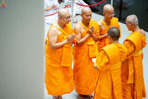 ภาพ No.232440:วันเสาร์ที่ 5 กรกฎาคม พ.ศ. 2568 พิธีบรรพชาอุปสมบท ธรรมทายาท โครงการบรรพชาอุปสมบทหมู่ รุ่นเข้าพรรษา ,  โครงการบวชพระนานาชาติ AEC & WAB รุ่นที่ 9 ณ วัดพระธรรมกาย