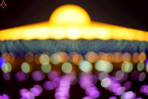 ภาพ No.224129:วันวิสาขบูชา วันอาทิตย์ที่ 11 พฤษภาคม พ.ศ. 2568 พิธีจุดวิสาขประทีป ,  พิธีเวียนประทักษิณรอบพระมหาธรรมกายเจดีย์ , พิธีฉลองชัยสวดมนต์บทธัมมจักกัปปวัตตนสูตร ครบ 7,357,000,000 จบ ณ มหารัตนวิหารคด วัดพระธรรมกาย