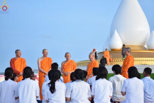 ภาพ No.211309:วันเสาร์ที่ 15 มีนาคม พ.ศ. 2568  การเตรียมงานของเจ้าหน้าที่ เพื่องานฉลองปทุมเจดีย์ ณ ศูนย์อบรมเยาวชนปัตตานี