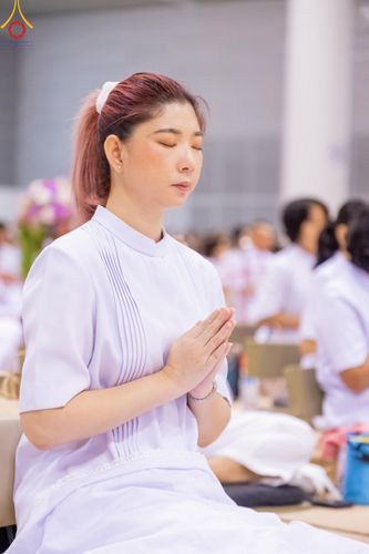 ภาพ No.136731:พิธีตักบาตร พิธีบูชาข้าวพระ ในวันอาทิตย์ต้นเดือนที่ 5 พฤษภาคม พ.ศ. 2567 ณ วัดพระธรรมกาย จ.ปทุมธานี