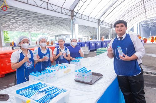 ภาพ No.59806:V.39 ทุ่มสุดใจ ธรรมชัย 80 ปี การเตรียมงาน การปฏิบัติงาน ของเจ้าหน้าที่หน่วยงานต่างๆ เพื่อพิธีฉลองอายุวัฒนมงคล 80 ปี หลวงพ่อธัมมชโย และรับถวายมหาสังฆทาน 10,000 กว่าวัดทั่วประเทศ ในวันคุ้มครองโลก จันทร์ที่ 22 เมษายน พ.ศ. 2567