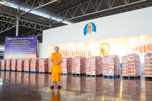 ภาพ No.320594:วันที่ 10 เมษายน พ.ศ.2569 การเตรียมกล่องไทยธรรม เพื่องานถวายมหาสังฆทาน 40,000 กว่าวัดทั่วประเทศ วันคุ้มครองโลก 22 เมษายน พ.ศ.2569 วัดพระธรรมกาย