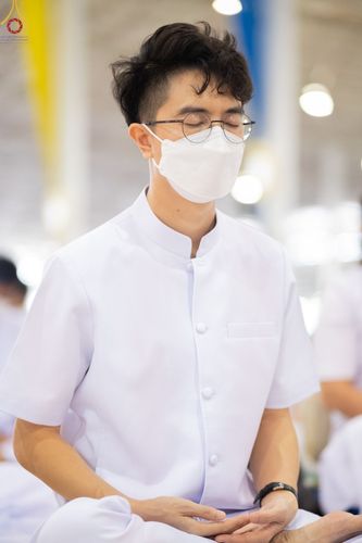 ภาพ No.65150:พิธีบูชาข้าวพระ และสาธุชนปฏิบัติธรรมร่วมกัน ในวันอาทิตย์ต้นเดือนที่ 4 ธันวาคม พ.ศ. 2565 ณ วัดพระธรรมกาย จ.ปทุมธานี