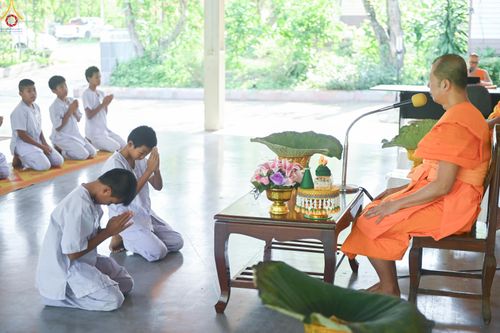 ภาพ No.317367:วันพุธที่ 1 เมษายน พ.ศ. 2569 พิธีตัดปอยผมยุวธรรมทายาท โครงการบรรพชาสามเณรฟื้นฟูพระพุทธศาสนา (ภาคฤดูร้อน) ปิดเทอมเติมธรรม ณ ศูนย์ปฏิบัติธรรมบุญประสาน จ.สระบุรี
